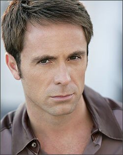 William deVry